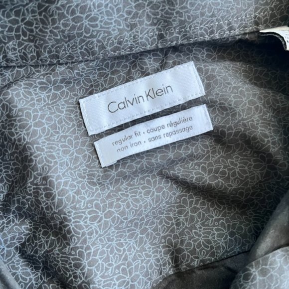 Calvin Klein Grey Pattern Button-Down "Regular Fit Non-Iron" Cotton Dress Shirt - Picture 4 of 14